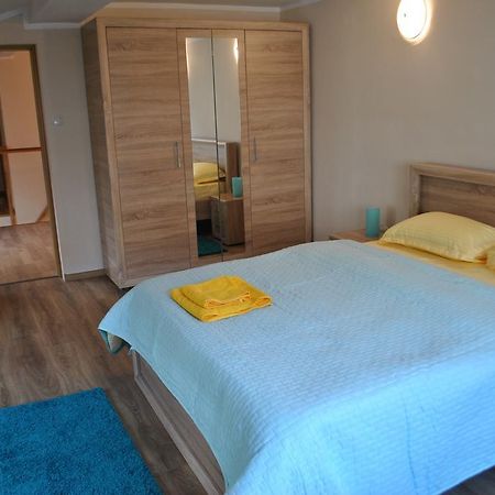 Apartament Beta Apartment บิสตริซา ภายนอก รูปภาพ