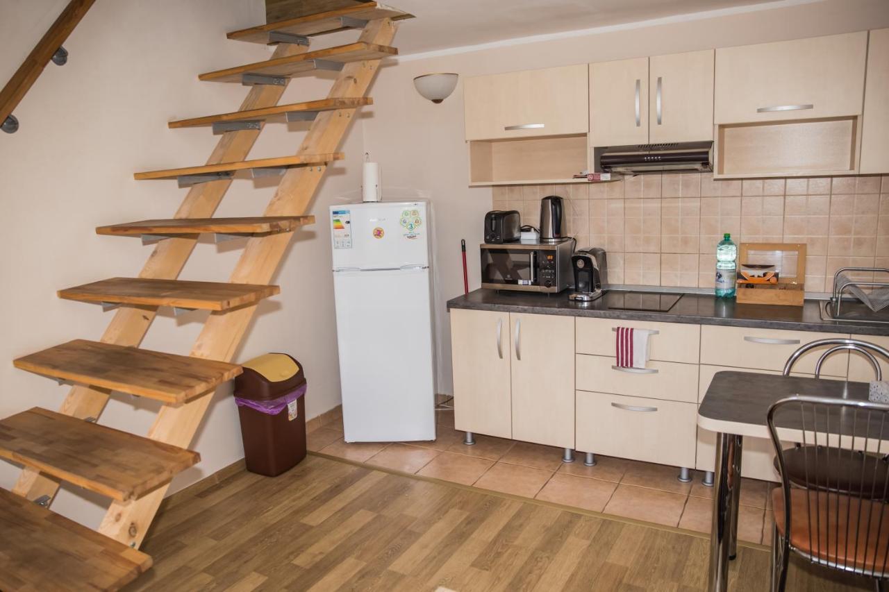 Apartament Beta Apartment บิสตริซา ภายนอก รูปภาพ