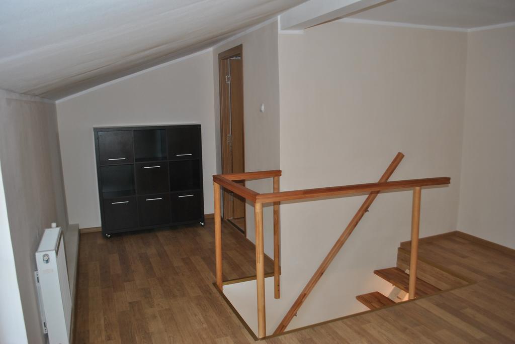 Apartament Beta Apartment บิสตริซา ภายนอก รูปภาพ